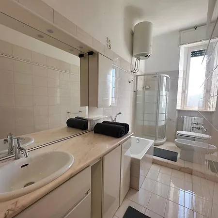 Apartment Elegante Bilocale- 1 Minuto Dalla Metro M2 Piola